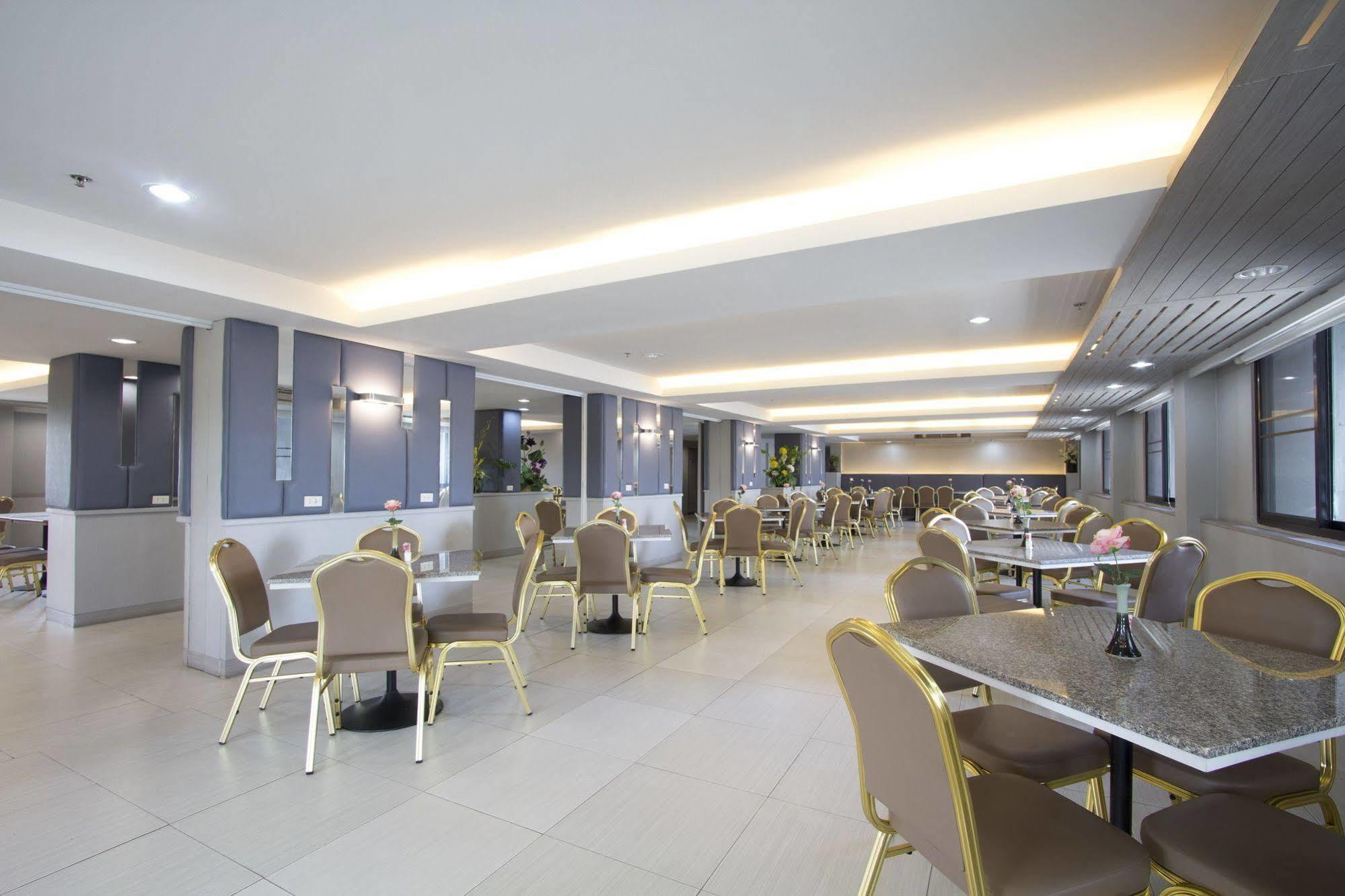 Hotel Papa Bangkok Siriraj Exterior foto